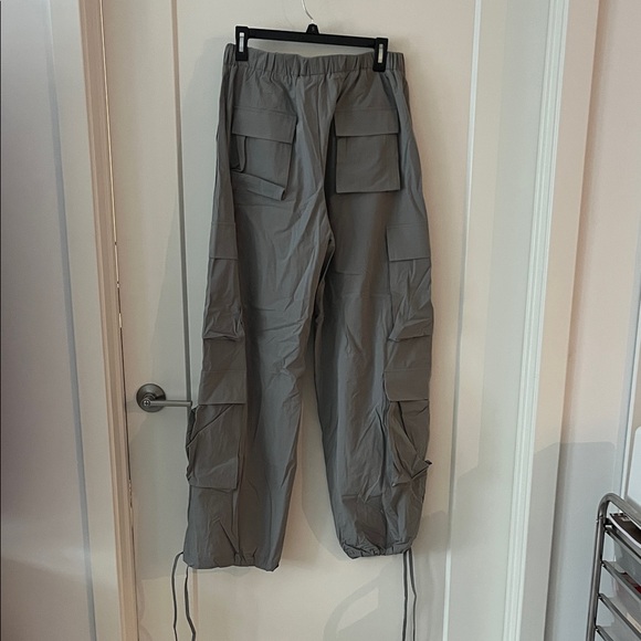 Women's Gray Cargo Pants - Picture 4 of 4